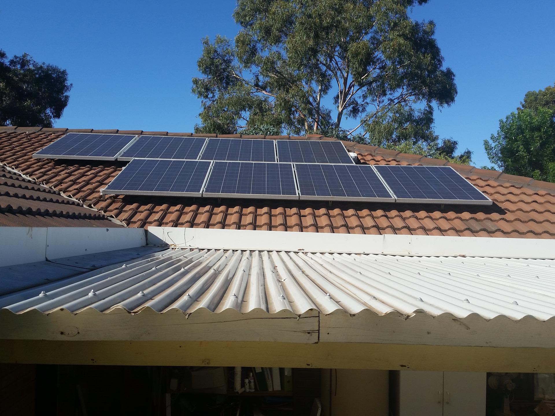 Instalación fotovoltaica con excedentes y compensación en vivienda unifamiliar