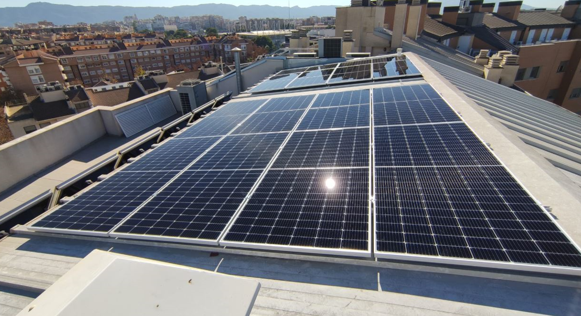 Instalación fotovoltaica para zonas comunes en Comunidad de Propietarios